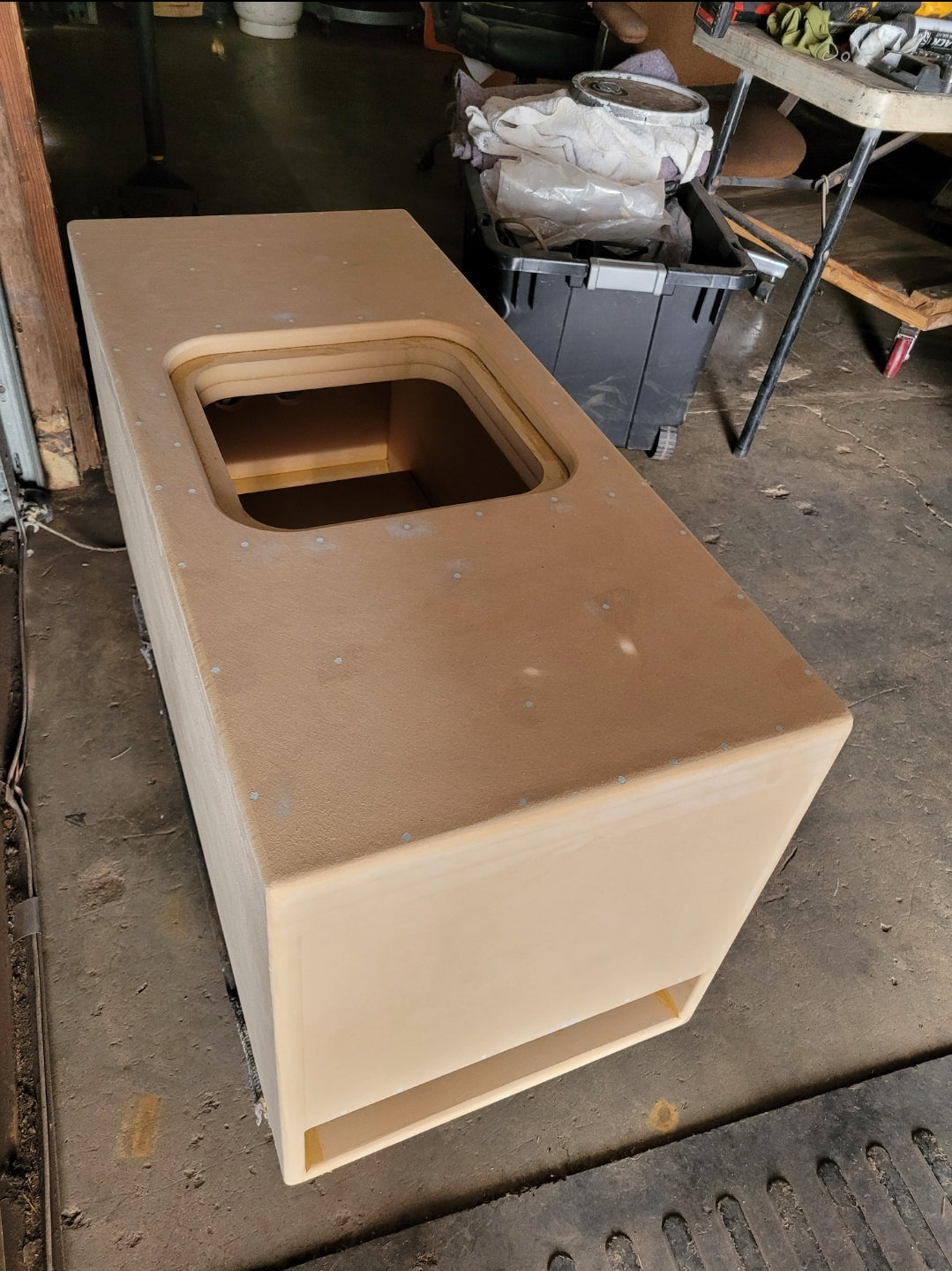 KICKER SOLO X 12" PORTED ENCLOSURE